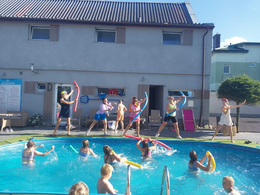 ef240b7e-9be9-41a3-bedd-1376cd62e159