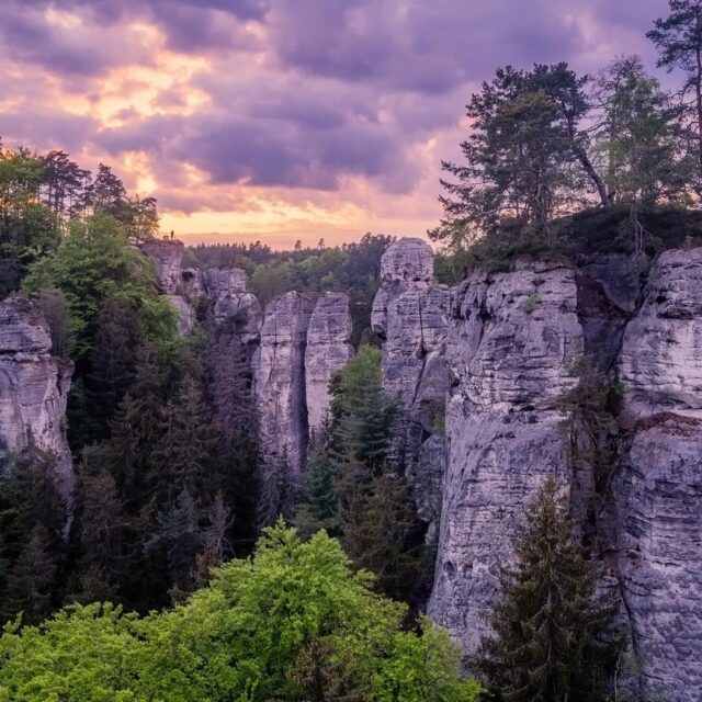 tapeciarnia.pl-tapeta-hruboskalsko-w-czeskim-raju (Copy)